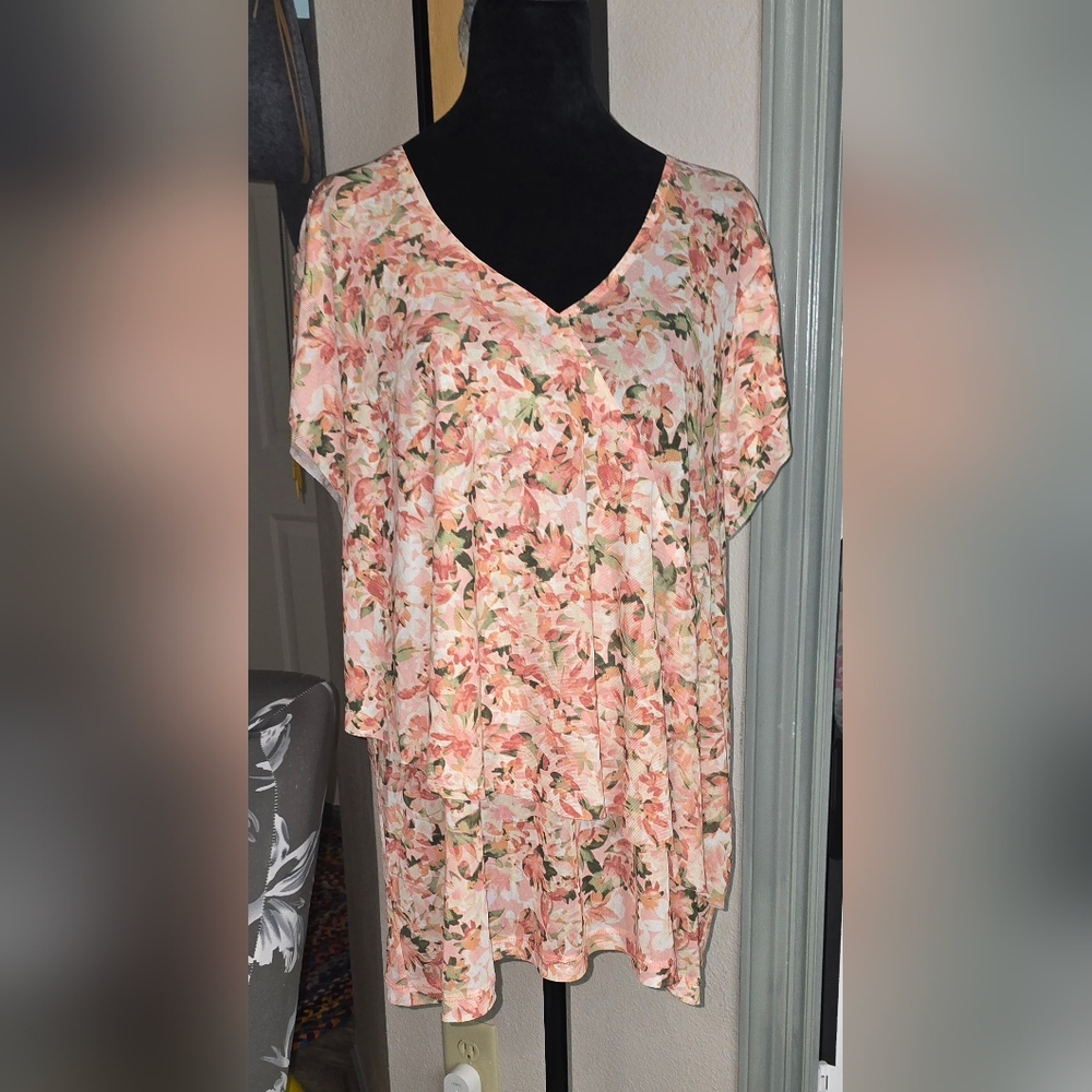 144 EMALINE Floral V-Neck Blouse in Pink and Cream (D7*12P)